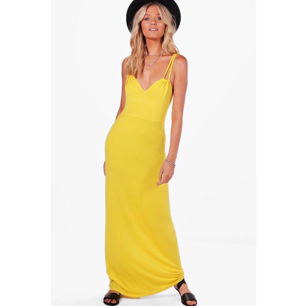 Boohoo maxi dress, size S NWT